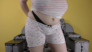 夫といると、私はセクシーで落ち着いた妻ですが、恋人といると、私はコンドームなしのセックスと無防備な中出しを好む変態売春婦です