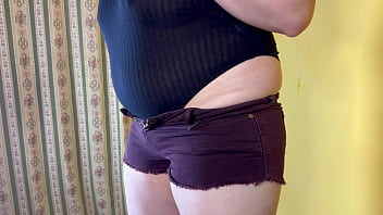 パイパンの巨乳痴女妻が後背位で2回中出しされる
