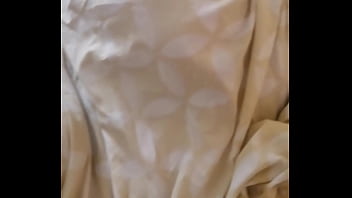 気持ちいいセックスで彼女を目覚めさせる。私は彼女についてだけです...もっと私たちについて?私たちを見つけてください: フアンラティーノ