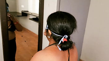 デシぽっちゃりインド人おばさんが泥棒に犯される