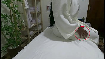 カメラ撮影された本物のタントラマッサージサービス