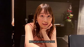 【英文配音】操F罩杯大奶太色情的美女。色情女牛仔位置与美丽的风格。