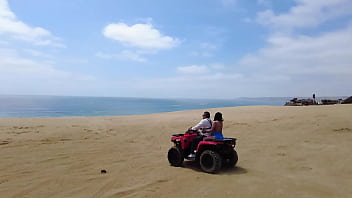バイクに乗ってルイス・ガライとセックスで終わる