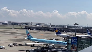 part2 얼굴도 스타일도 매혹적인 미녀 승무원! 진짜 엉덩이 흔들기 기승 자세 비행! G컵의 슬림한 허리라인 & 파이퍼 미녀에게 질내 사정!