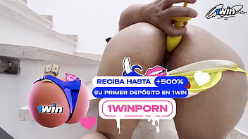 興奮してワイルドなピカチュウが現れてオナニー