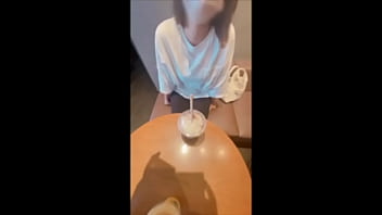 出会い系で知り合った女の子と映画を見た後にホテルに行って激しく突き合いました