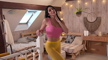 ゴージャスな巨乳のフランス人熟女クレア・グアルティエのホットなPOVフェラチオロマンチックハードコアアナルセックス美しいお尻