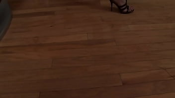 アナルプラグ付き主婦中出し