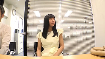 日本のかわいい若い女性の偽アイドルオーディション