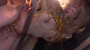 第 2 部分 搭讪跳桑巴舞太色情的妹子！她们的眼睛都盯着从网里溢出的屁股！巨乳随着每次抽插而疯狂！深夜中出狂欢开始了！