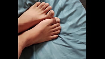 私の足はなんて美しいのでしょう