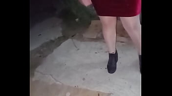 真夜中に一人で悲しい見知らぬ人が私に彼女に同行するように頼みました、そして私は彼女のお尻を壊しました（アナル中出しの本物のビデオ）