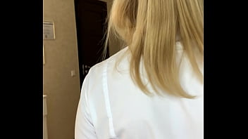 ドナルド T との親密なワックス脱毛セッション