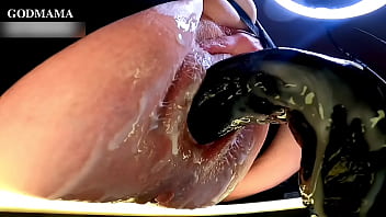 ママの濡れて開いたヴィーナスのコックトラッププッシーはミルクを吸い、あなたのコックを乾燥させます