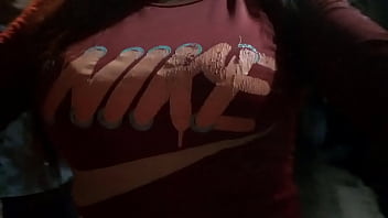 継父は彼女を床掃除の雑巾として使い、ふしだらな女のように彼女を支配した!!彼は彼にとても良いセックスをしたので、最終的には汚い老人はもう少しで小切手をもらいました。本物の自家製ポルノ。 1