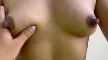 悔い改めなさい、キリストはあなたを愛しています - 変態の継息子とセックスする貧乳継母、本物のアマチュア自家製セックス。