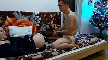 Страстный жесткий трах с горячей малышкой в чулках