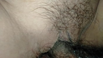 こんなにセクシーなお尻のメイドは見たことがない。しかもアナルセックスが大好き