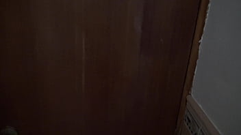 I caught my stepmother masturbating and she couldn't resist touching my big cock !!!