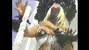 カーニバル2000ヴァイヴァイで外で彼女の猫と魔術師ジョアナプラド