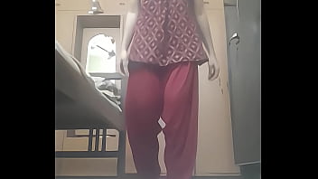 デシ 中出し女王 おっぱいのためのエクササイズ