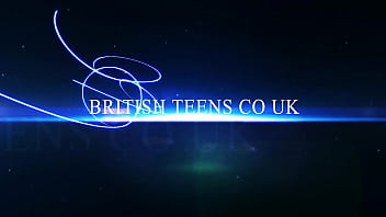 イギリスの若い女性の素早いファックと大量射精