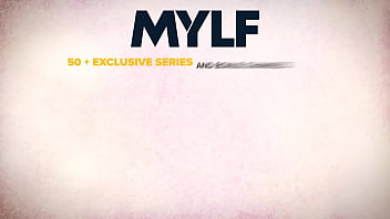Извращенная GILF убеждает MILF и молодого парня заняться с ней сексом втроем
