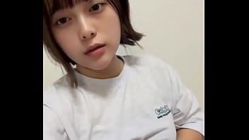 【スマホオナ動画】週4でオナニーしてるけど今日沢山喘いじゃいました…。