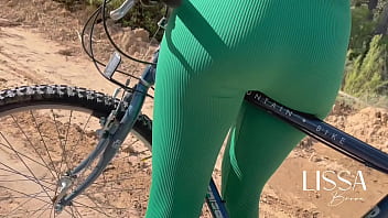 森の真ん中での自転車旅行はとても良い終わりを迎えました