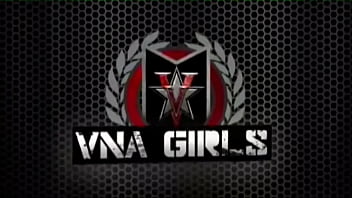 Прекрасные Вики Ветте и Санни Лейн учат Дженну Фокс ездить на Sybian!