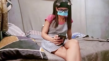 隣の大工が枝を使って窓から登って寝る前に私のオマンコを犯して言った。