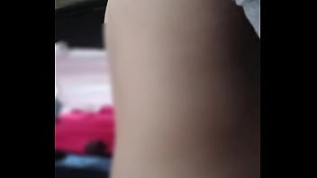 四つん這いで騎乗位する美乳