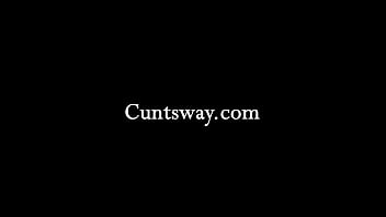 裸の野望（ルームメイト、もし君が一日中裸でいるなら、私は何か得をしなくちゃ） | Cuntsway