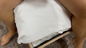 彼女は私の精子を気に入った。私はホテルの部屋でヒジャブを被った裸のトルコ人女性を捕まえて、彼女とセックスした。