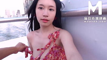 ModelMedia Asia - 大きなおっぱいとエッチなオマンコを野外で露出するスリルを味わってください！