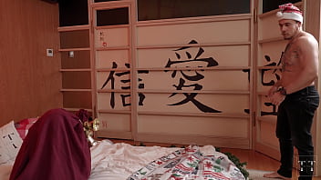 今年のクリスマス、サンタさんは私に美しい淫乱なブロンドをプレゼントしてくれました