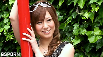 東京出身の本物の日本人女性とのインタビューと熱いセックス