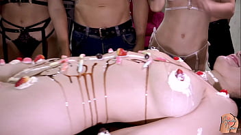女の子と男の子の乱交、私たちは皆チンポを受け取り、楽しい時間を過ごします