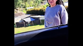 道端で可愛い淫乱な女の子をゲット - 優しい女の子は軽蔑される