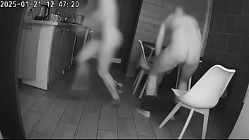 友人が私の妻のアナルを犯し、口に射精する。本物の浮気