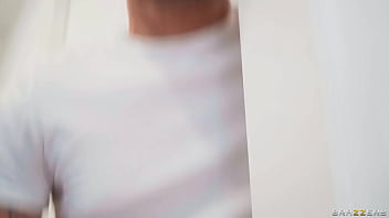 セックス前の精液まみれのドレス スカーレット・ジョーンズ / ブラザーズ / 割引のために公式サイトでXVPROMOを入力してください