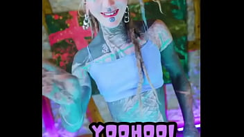 大きな疑問: タトゥーありかなし - どちらが私に似合うでしょうか? -----------#tattoogirl #ink #tattoo
