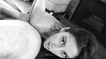 ニップ・アンド・タック - 変態女が舌と乳首でアナル舐め