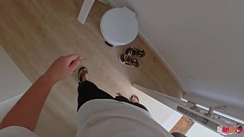 息子よ、助けてあげるわ！これは二人だけの秘密よ