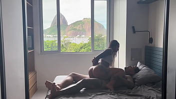 FuckingPussyがリオの観光客に中出し - 完全ノーシアー