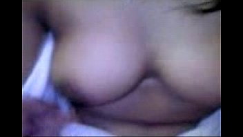 大きなおっぱいを持つマレーシアの女の子はBFとセックスします