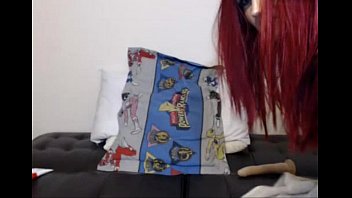 私のためのセクシーな赤毛の噴出