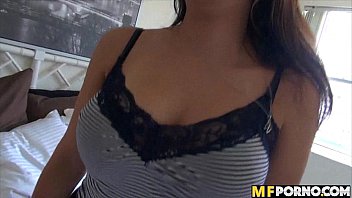AlyBerkは彼女のBFPOV1をファックします