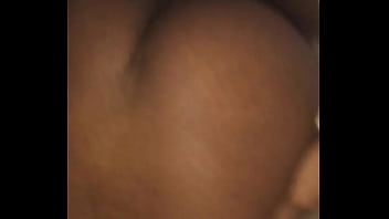 ビッチは私を学校に遅らせました....それをファック笑